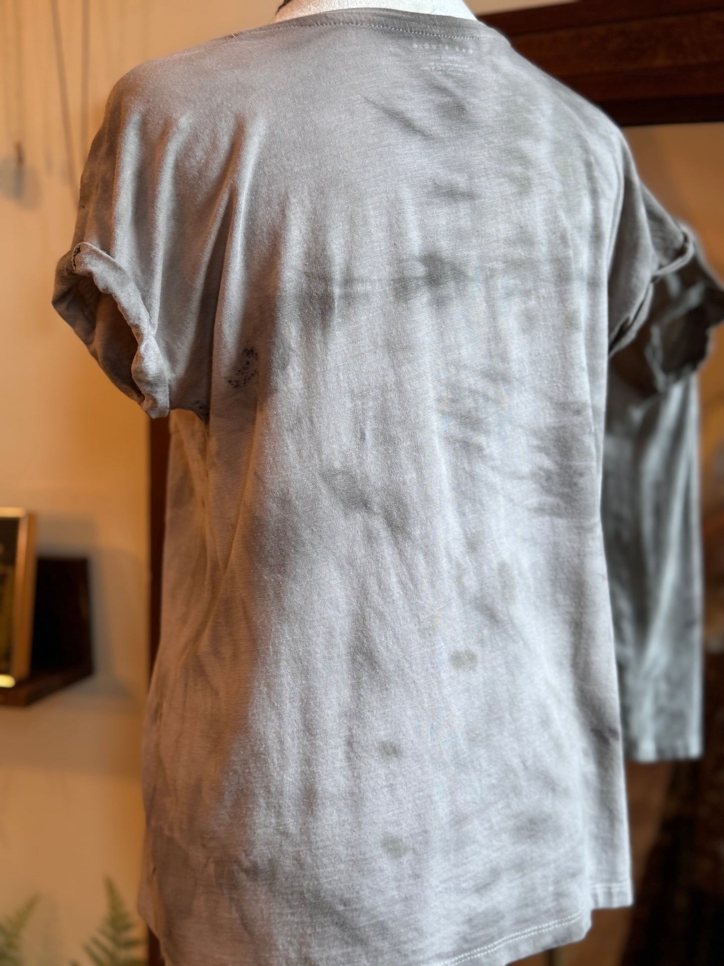 Eco Dye ~ Upcycled tee size S
