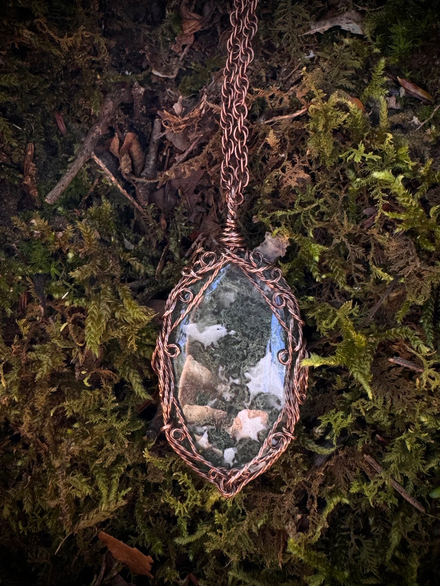 Large Moss Agate Druid