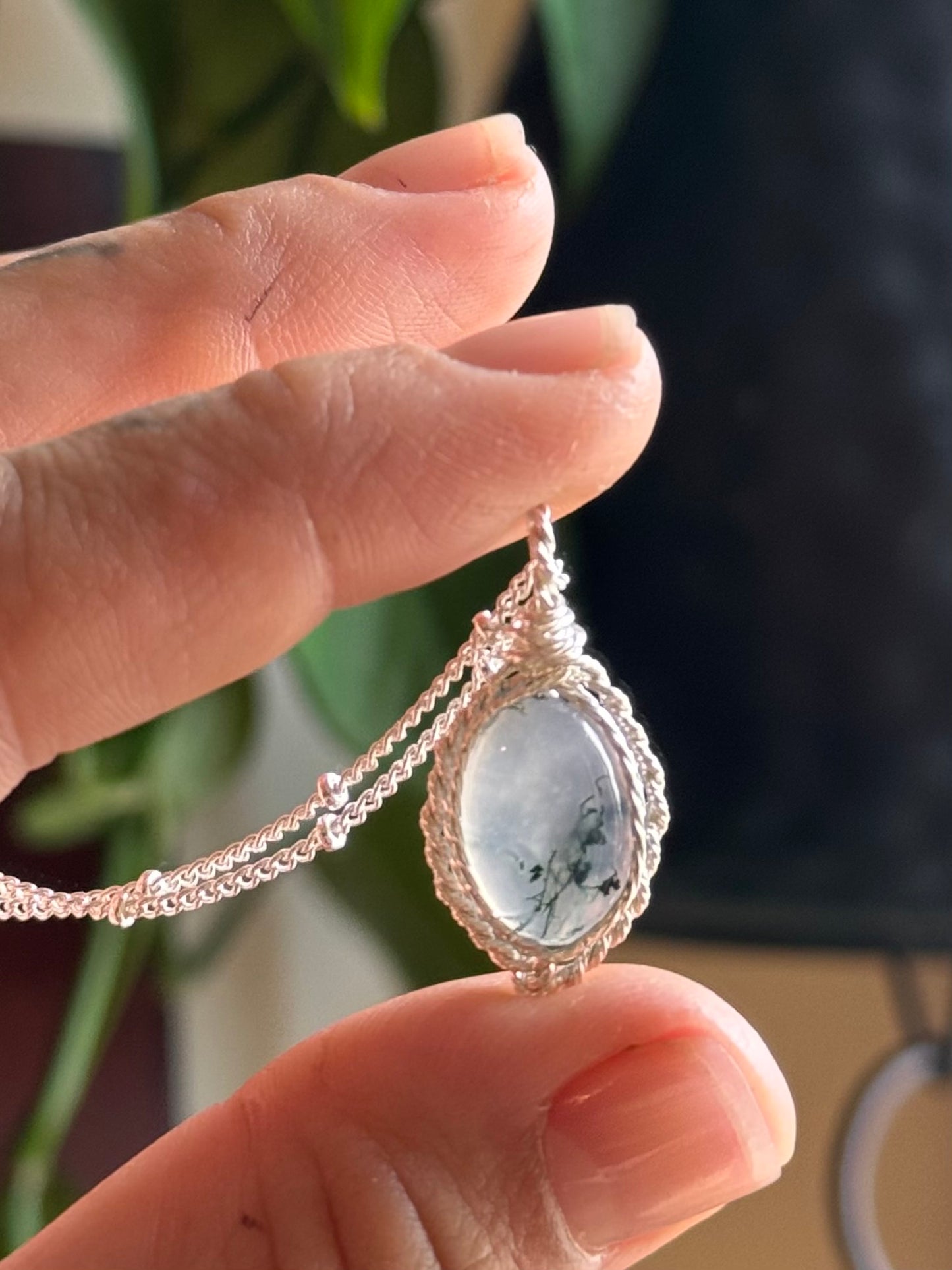 Sweet little silver moss agate 16”