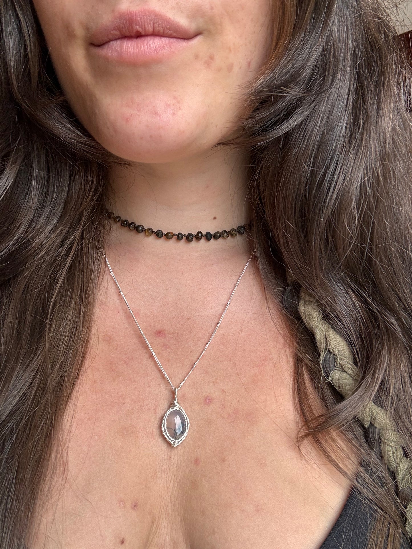 Sweet little silver moss agate 16”
