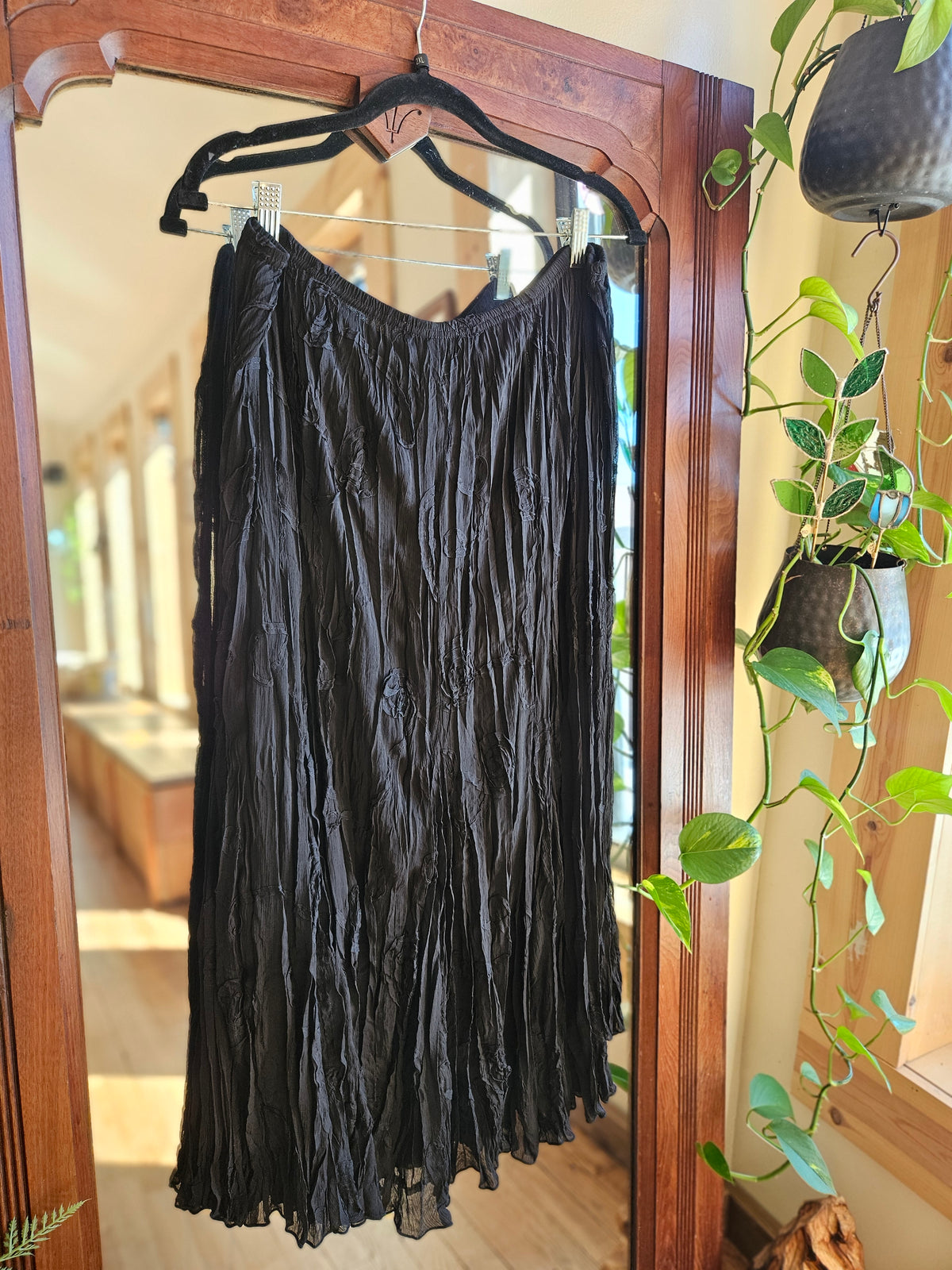 Size 2XL Black Crinkled Skirt