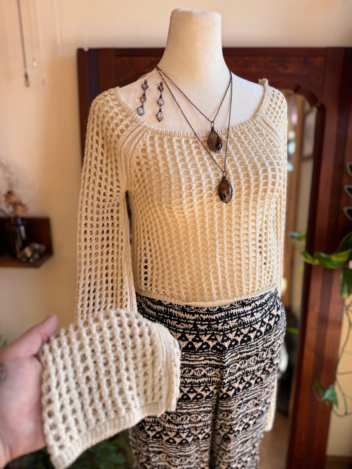 Size M bell sleeve knit crop sweater