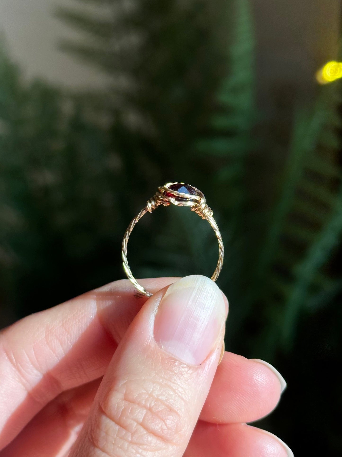 Garnet Ring ~ 14k Gold 8.5 or 9