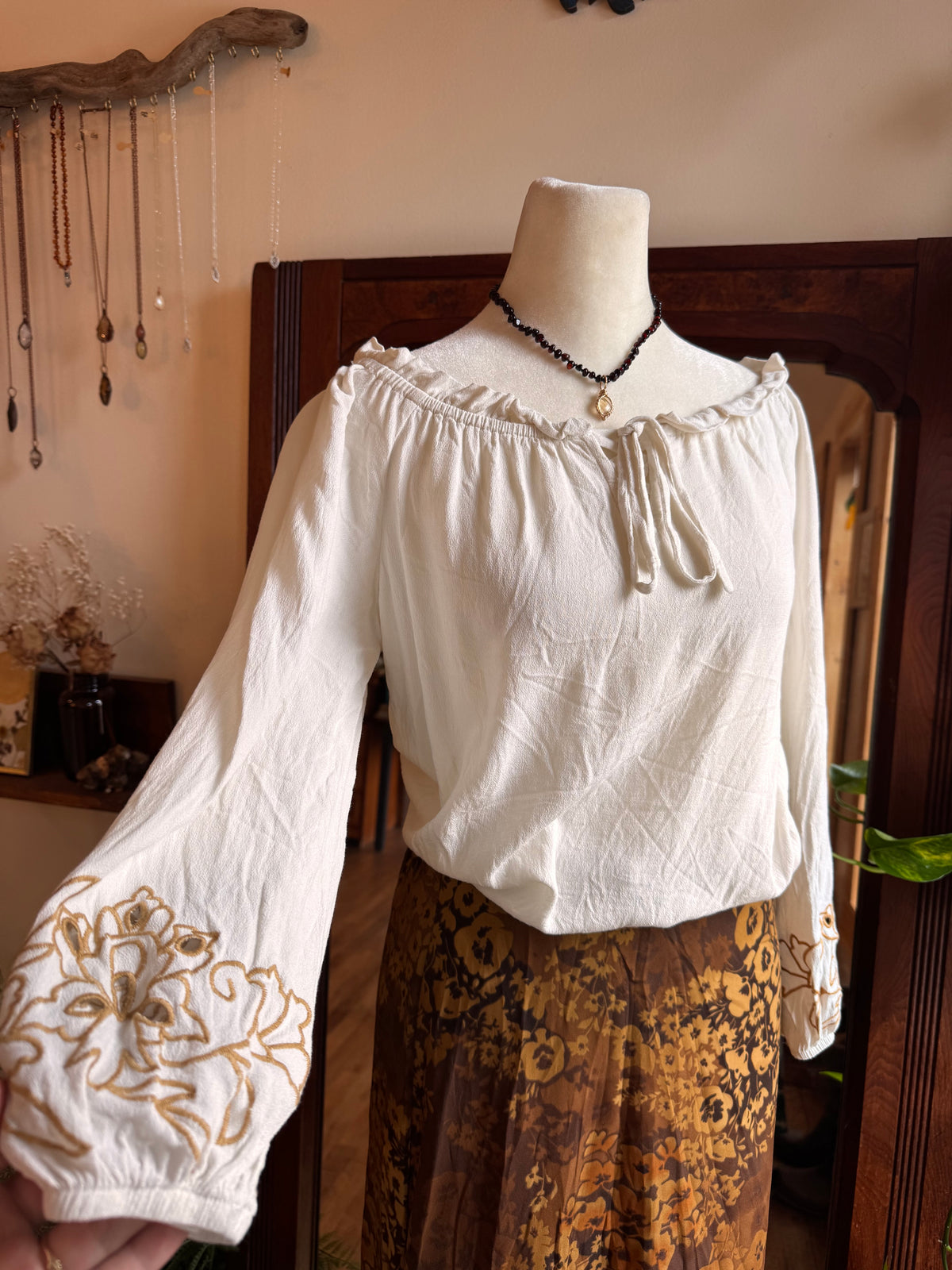 Size Small off shoulder embroidered hobbit top