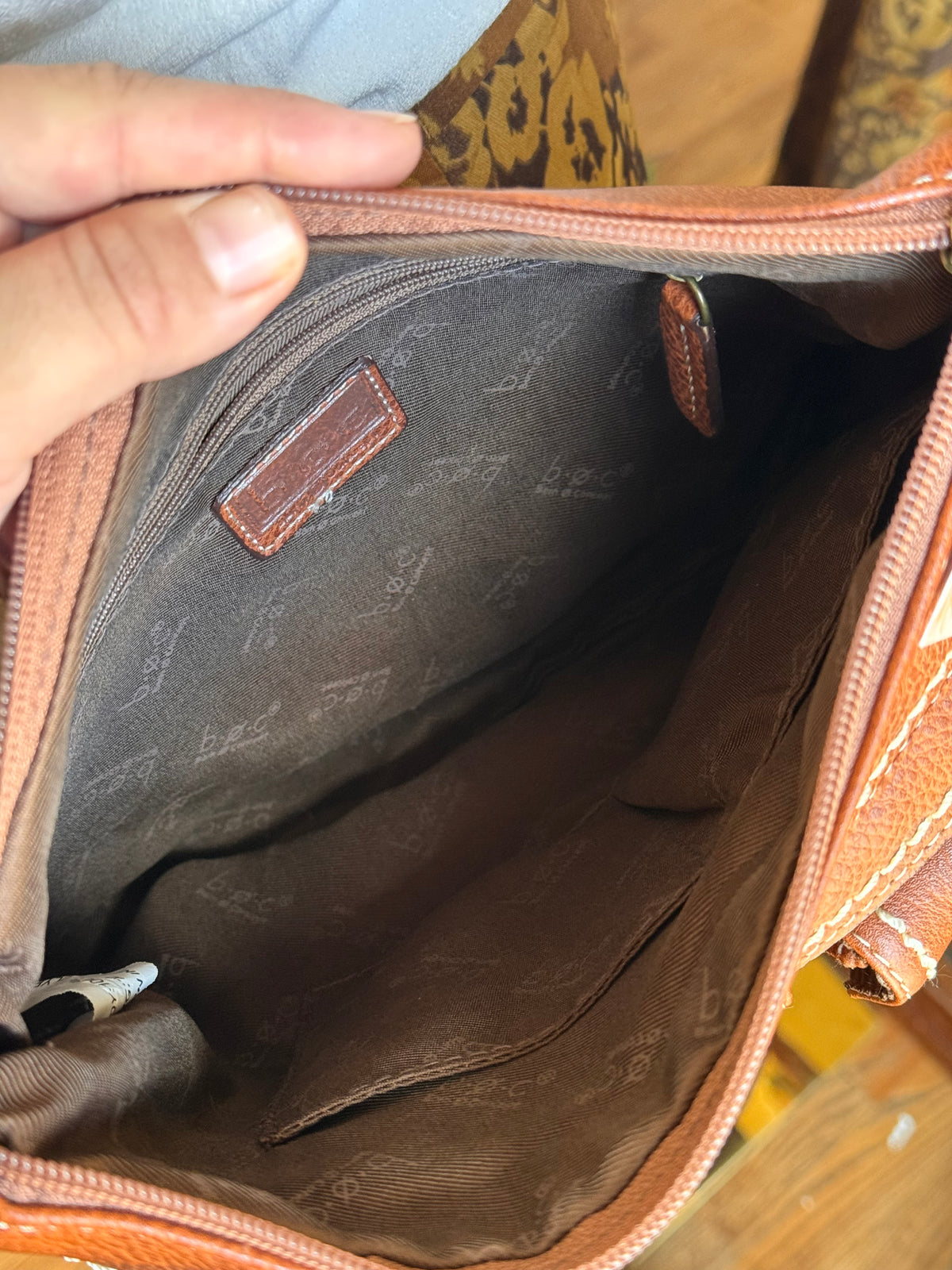 Cross Body Bag with all the pockets