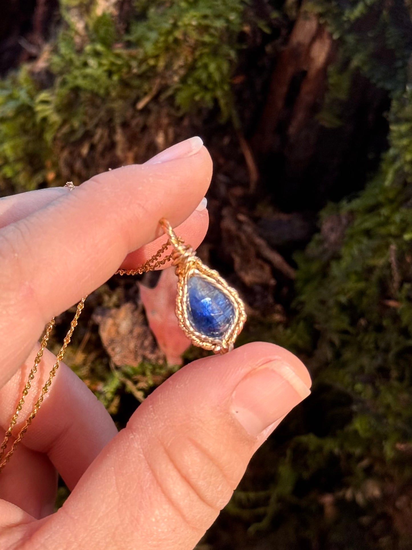 Kyanite Specialty Pendant~ 14k gold