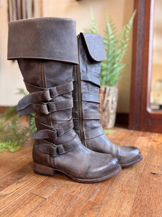 FREEBIRD genuine leather boots size 8 (run small)