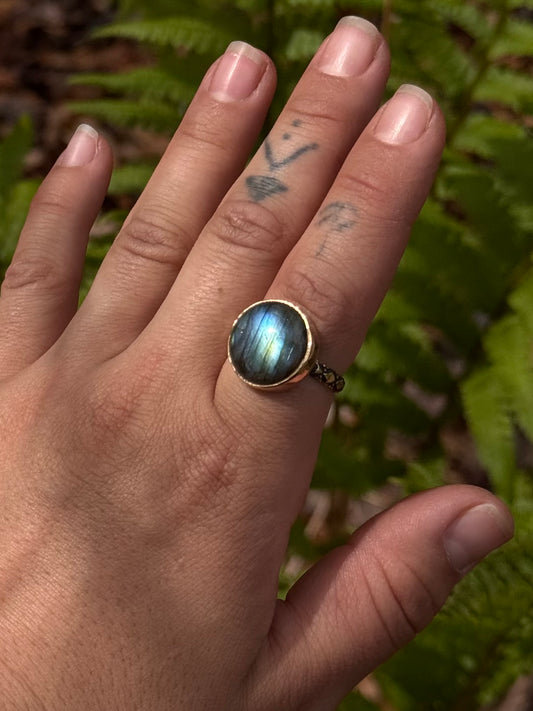 Labradorite Brass Ring with Diamond-pattern band size 8