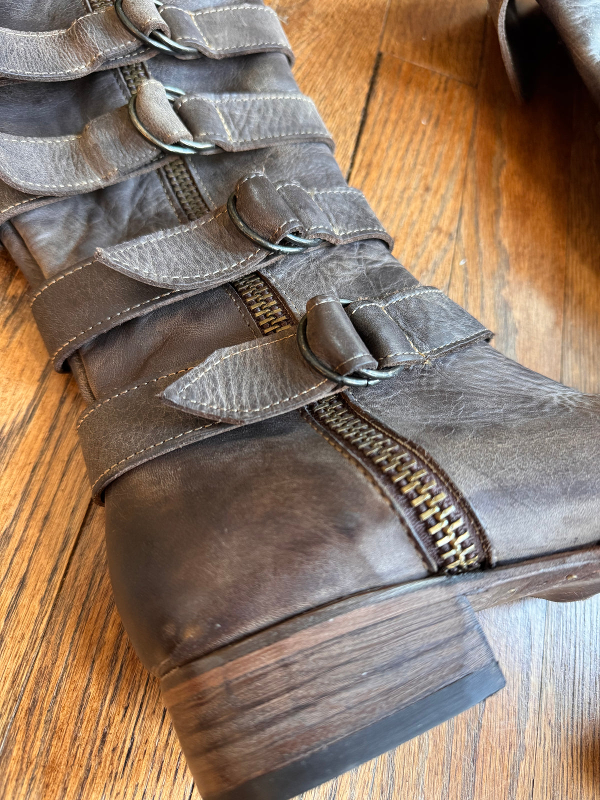 FREEBIRD genuine leather boots size 8 (run small)