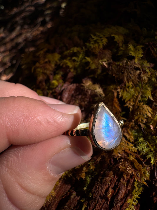 Brass Moonstone Ring ~ size 7.5