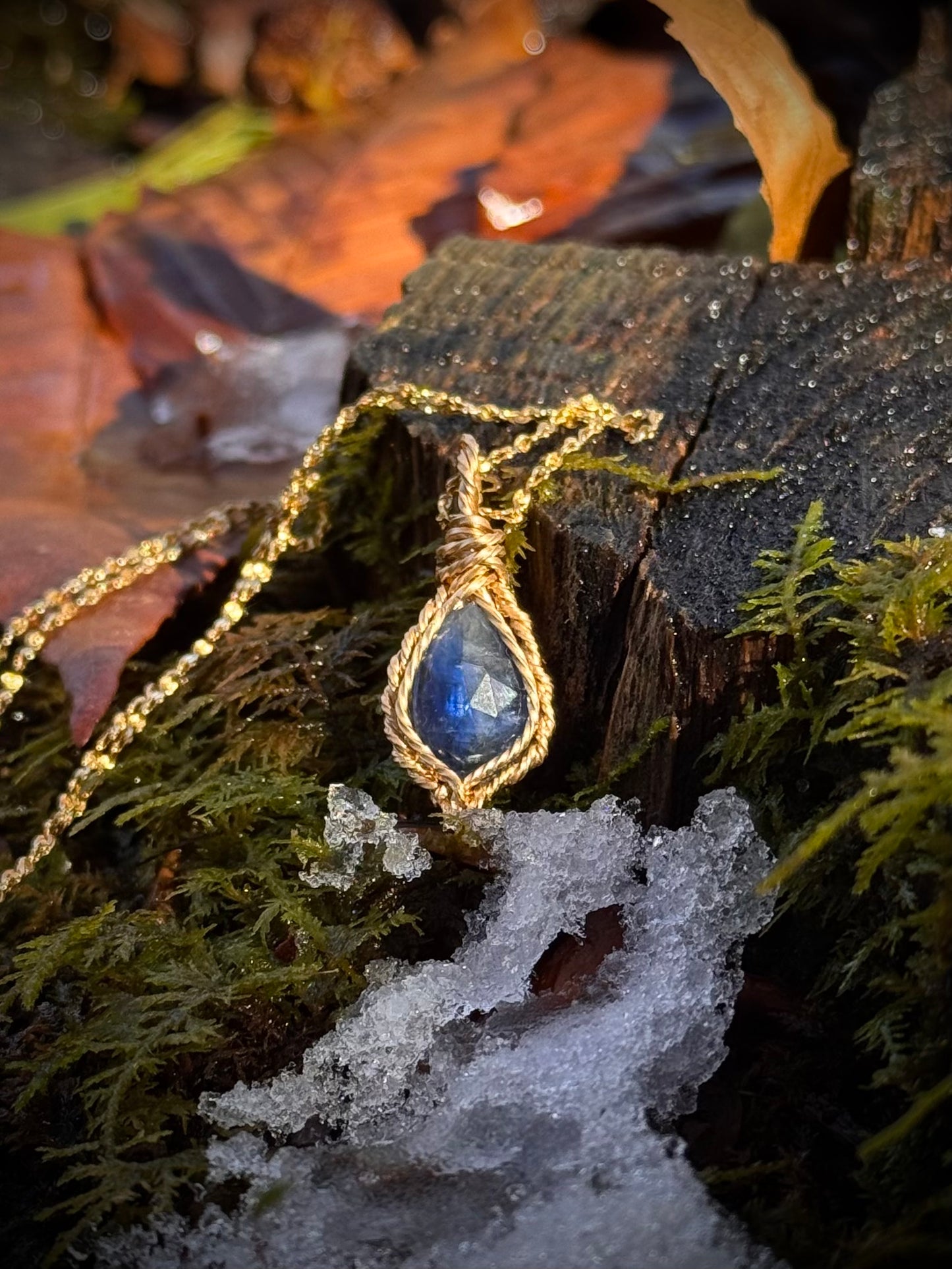 Kyanite Specialty Pendant~ 14k gold
