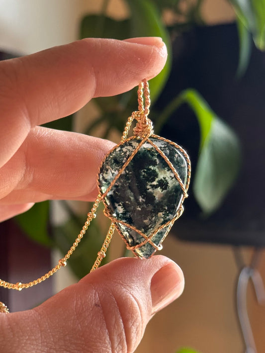 14k Moss Agate Tear Drop