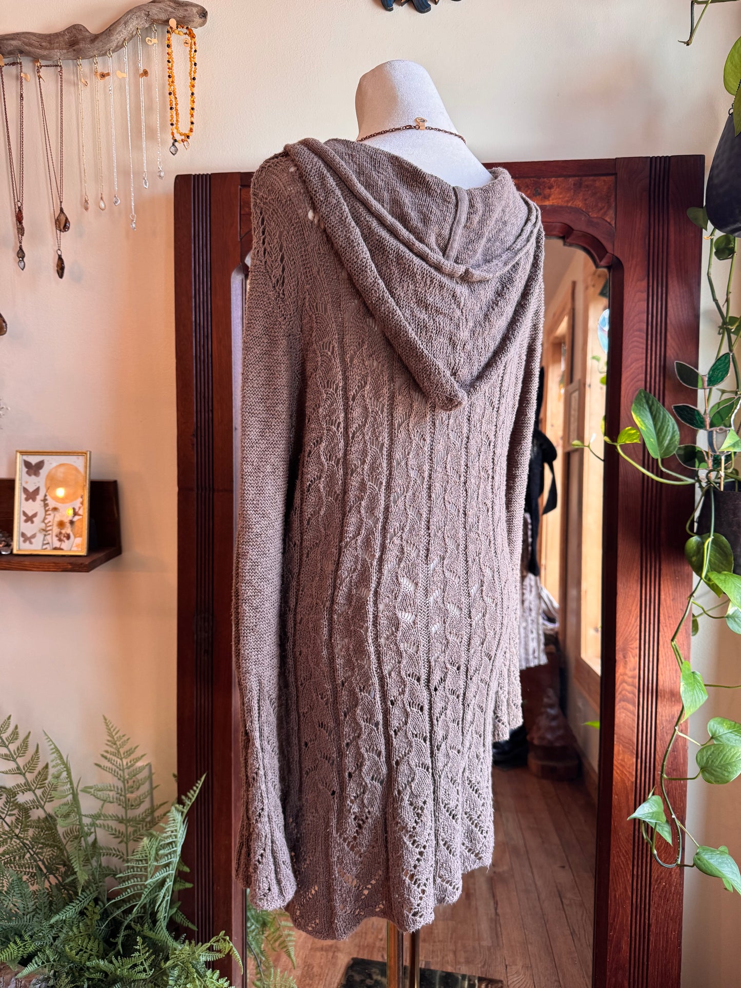 Size L hooded knit tunic