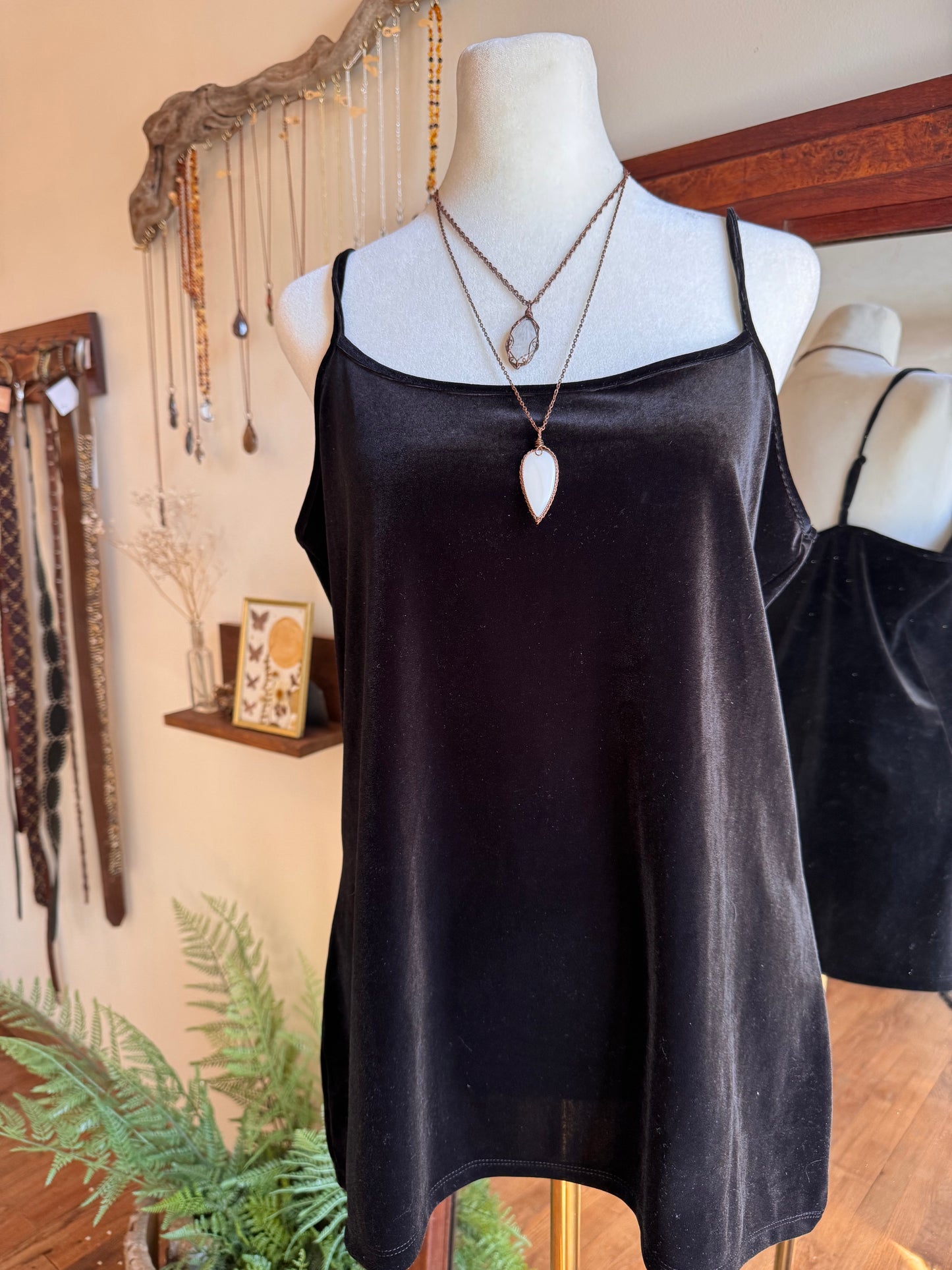 Size XL black velvet under shirt