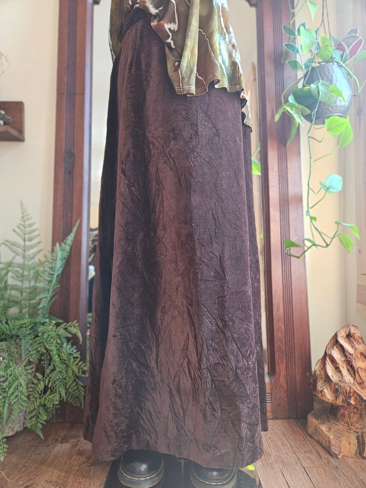 Size Medium Brown Vintage Crinkle Velvet Skirt