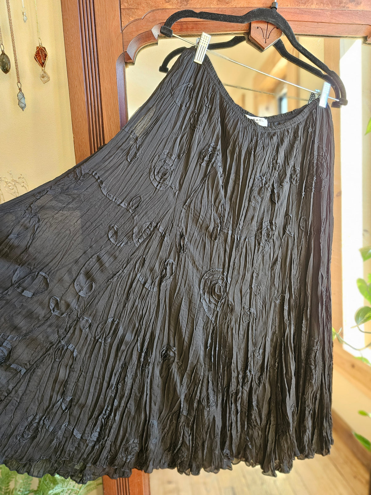 Size 2XL Black Crinkled Skirt