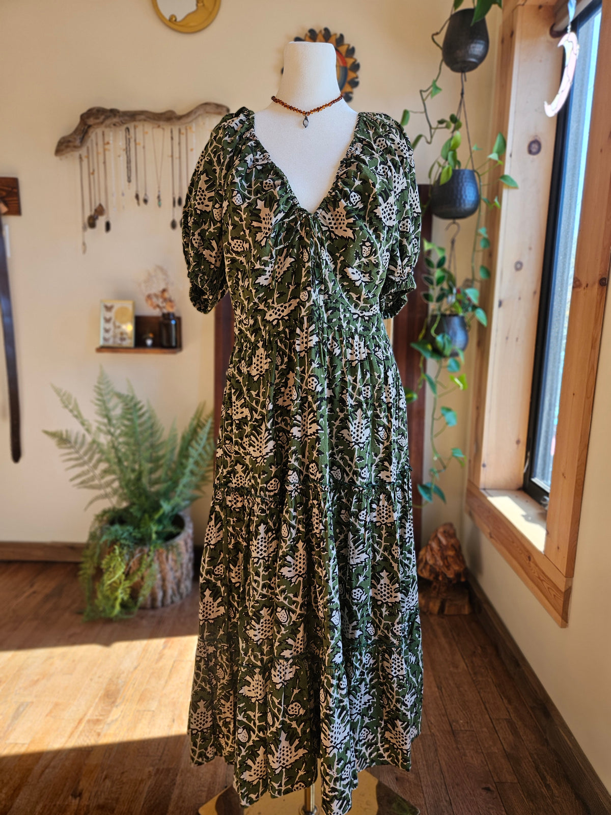 Size Large Green Maxi Dress