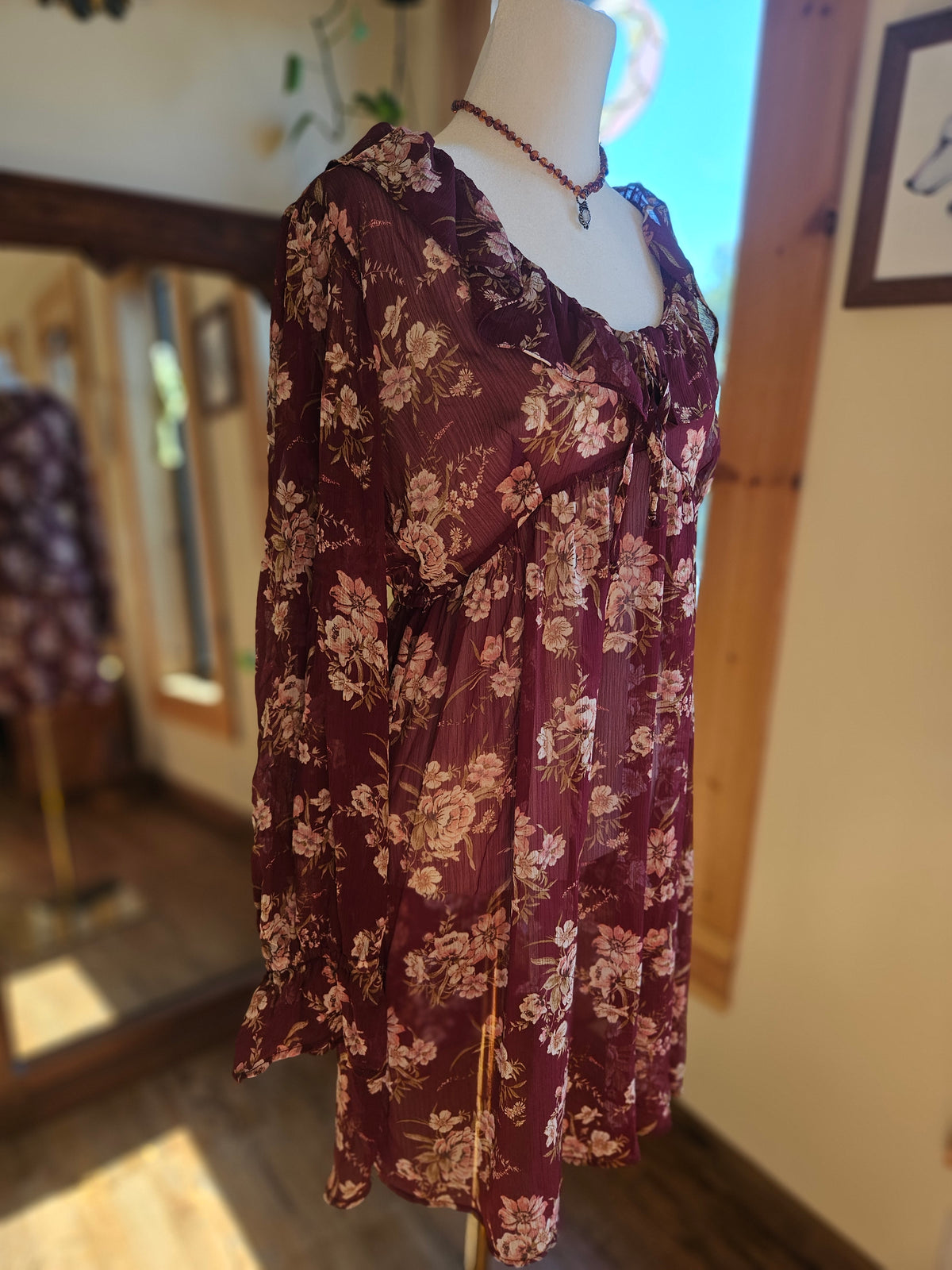 Size Large Sheer Floral Top